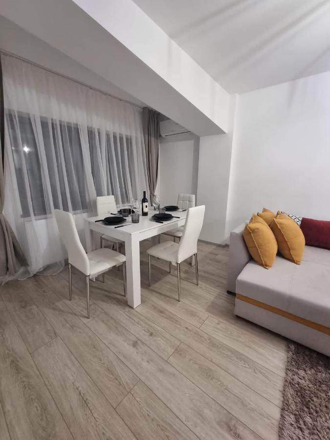 Dreams Escape 2 Apartment Craiova Luaran gambar