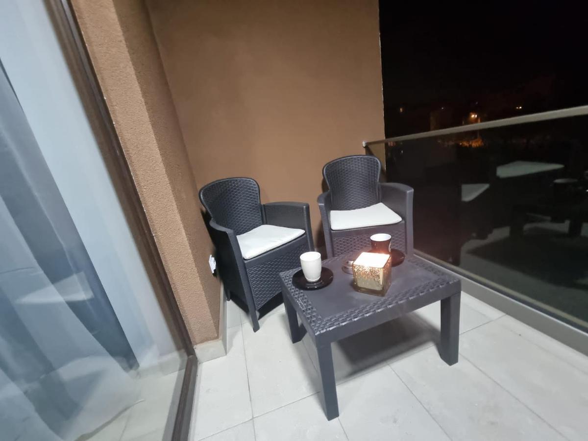 Dreams Escape 2 Apartment Craiova Luaran gambar