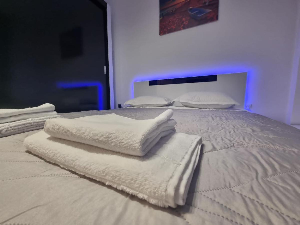 Dreams Escape 2 Apartment Craiova Luaran gambar